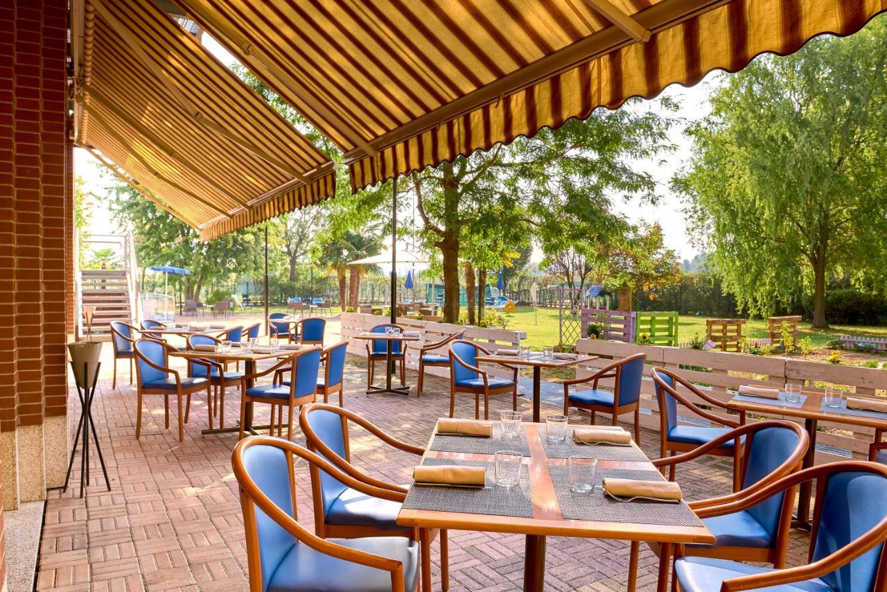 Hotel Novotel Corso Giulio Cesare 4*